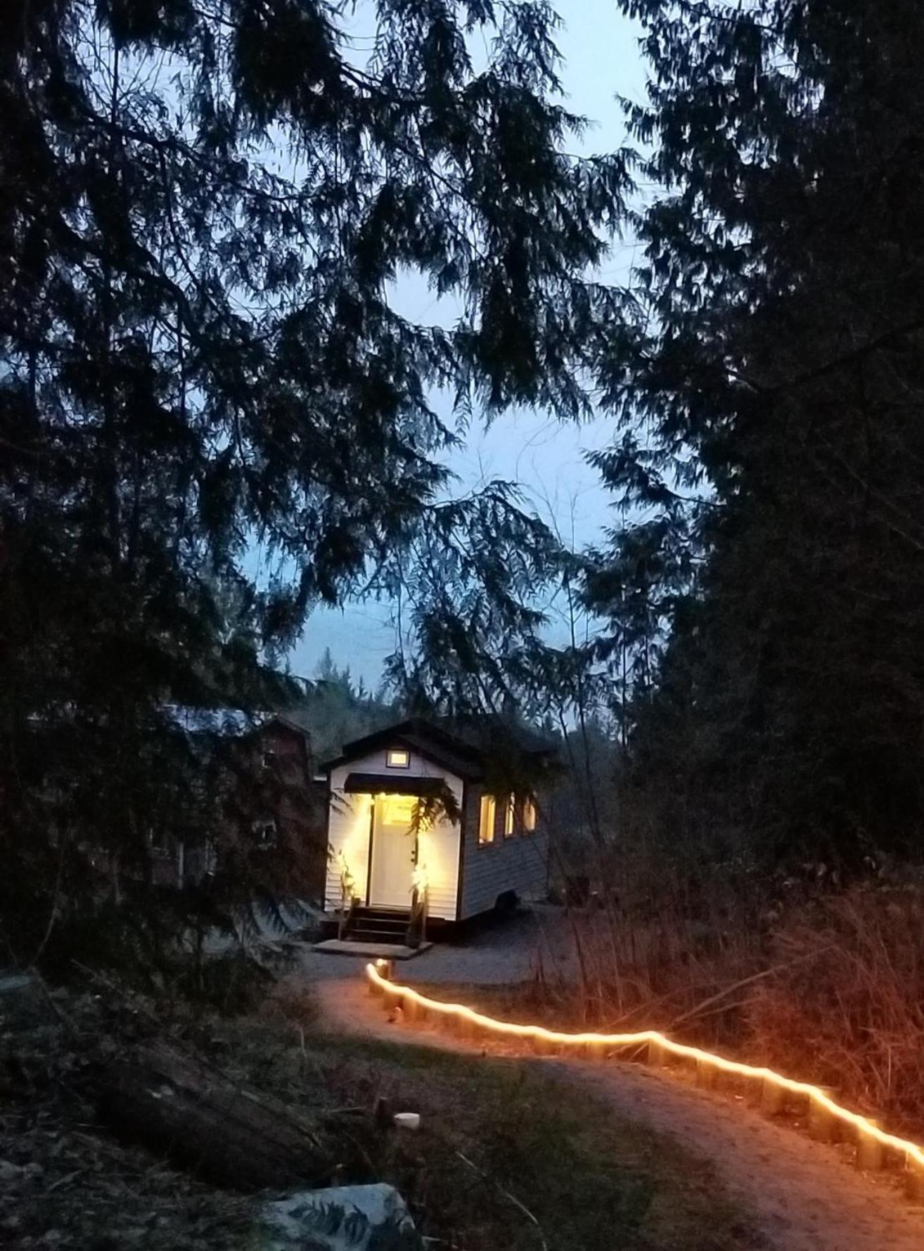 A Tiny Escape Villa Roberts Creek Rom bilde
